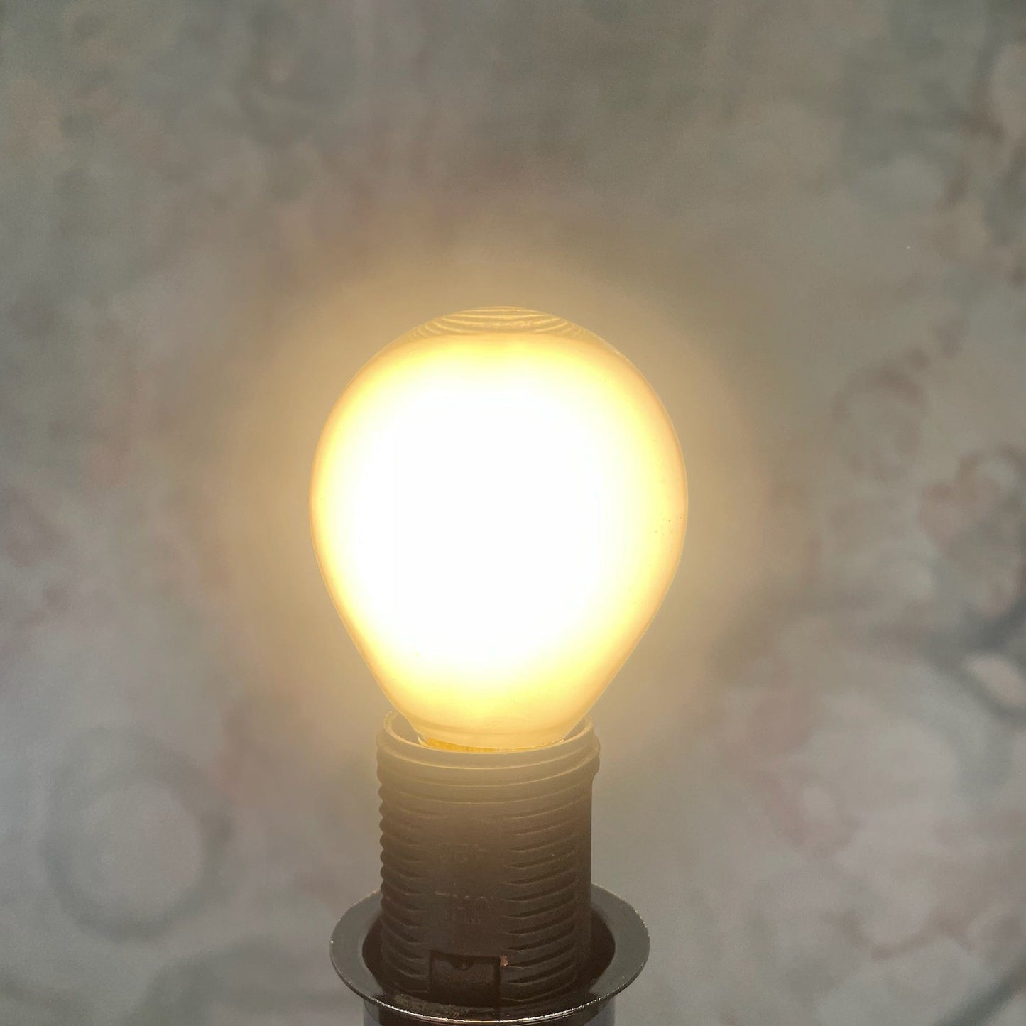 E14 Opal Golfball 6W Dimmable LED
