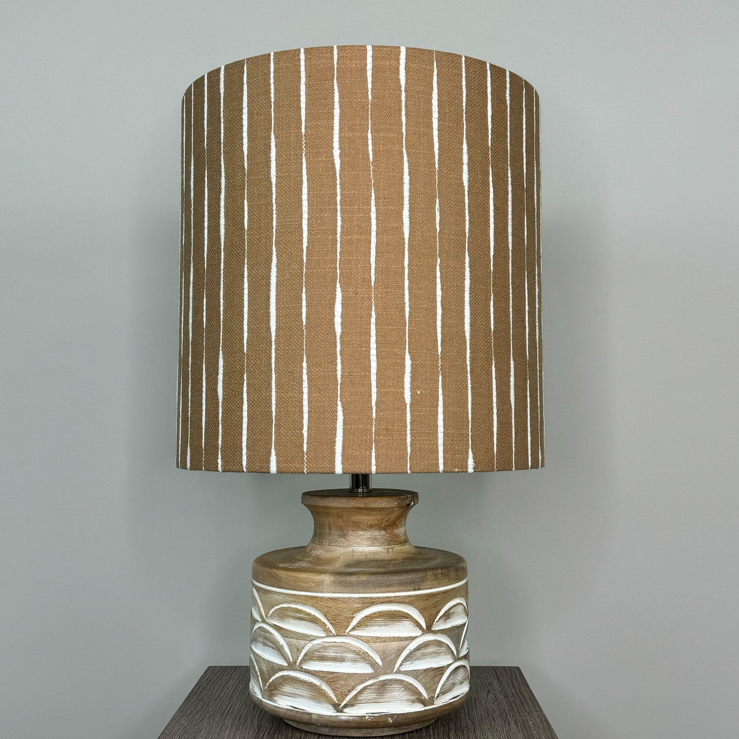 Kingsbury Small White Wash Carved Table Lamp with Luis Desert Shade
