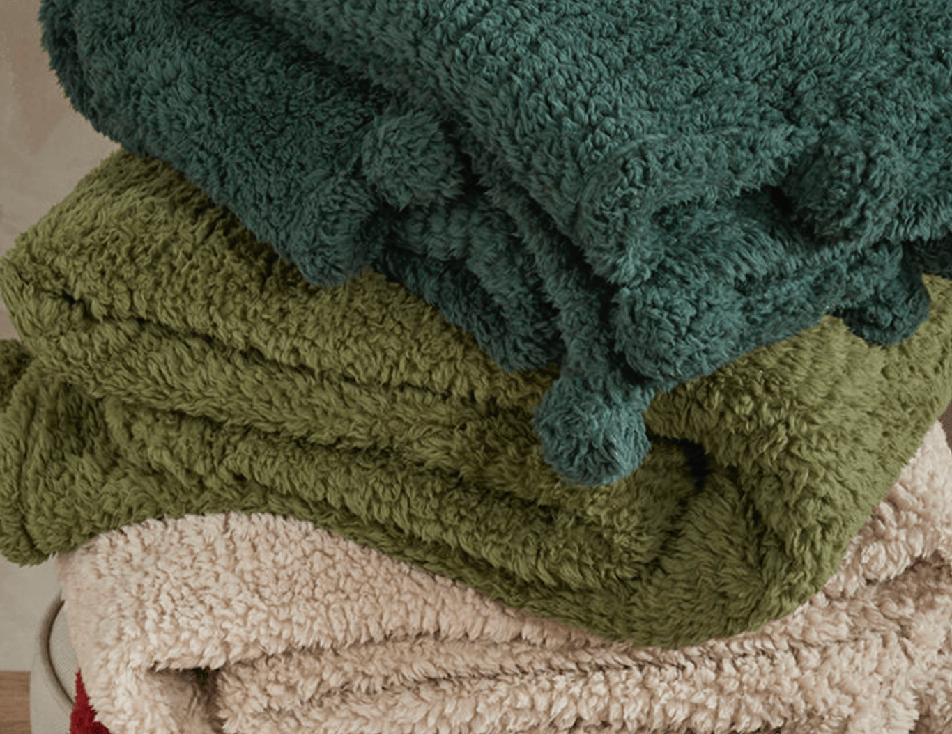 Cosy Olive Pom Pom Throw