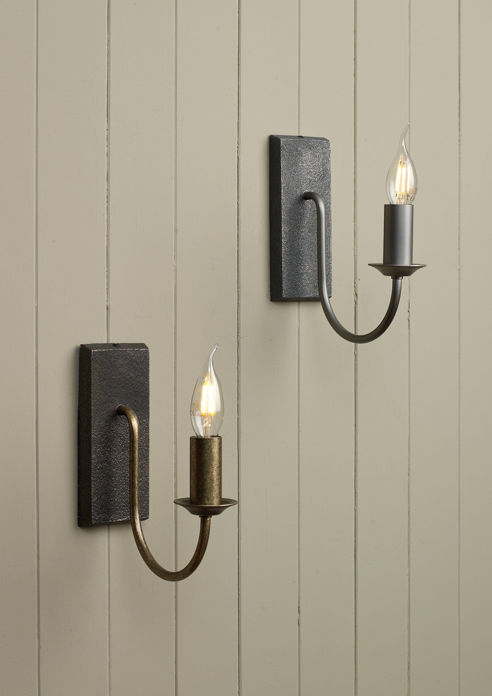 David Hunt Herriot Single Wall Light In Antique Pewter
