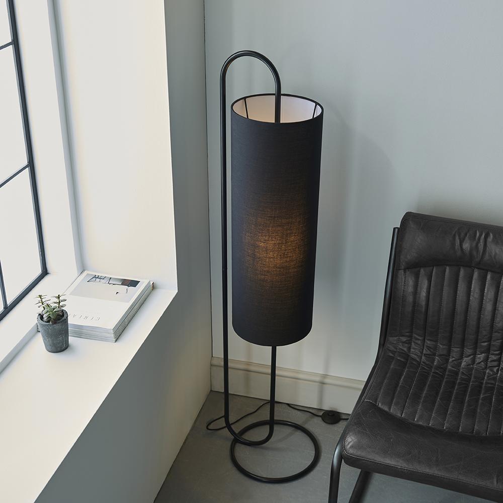 Hoop Matt Black Floor Lamp