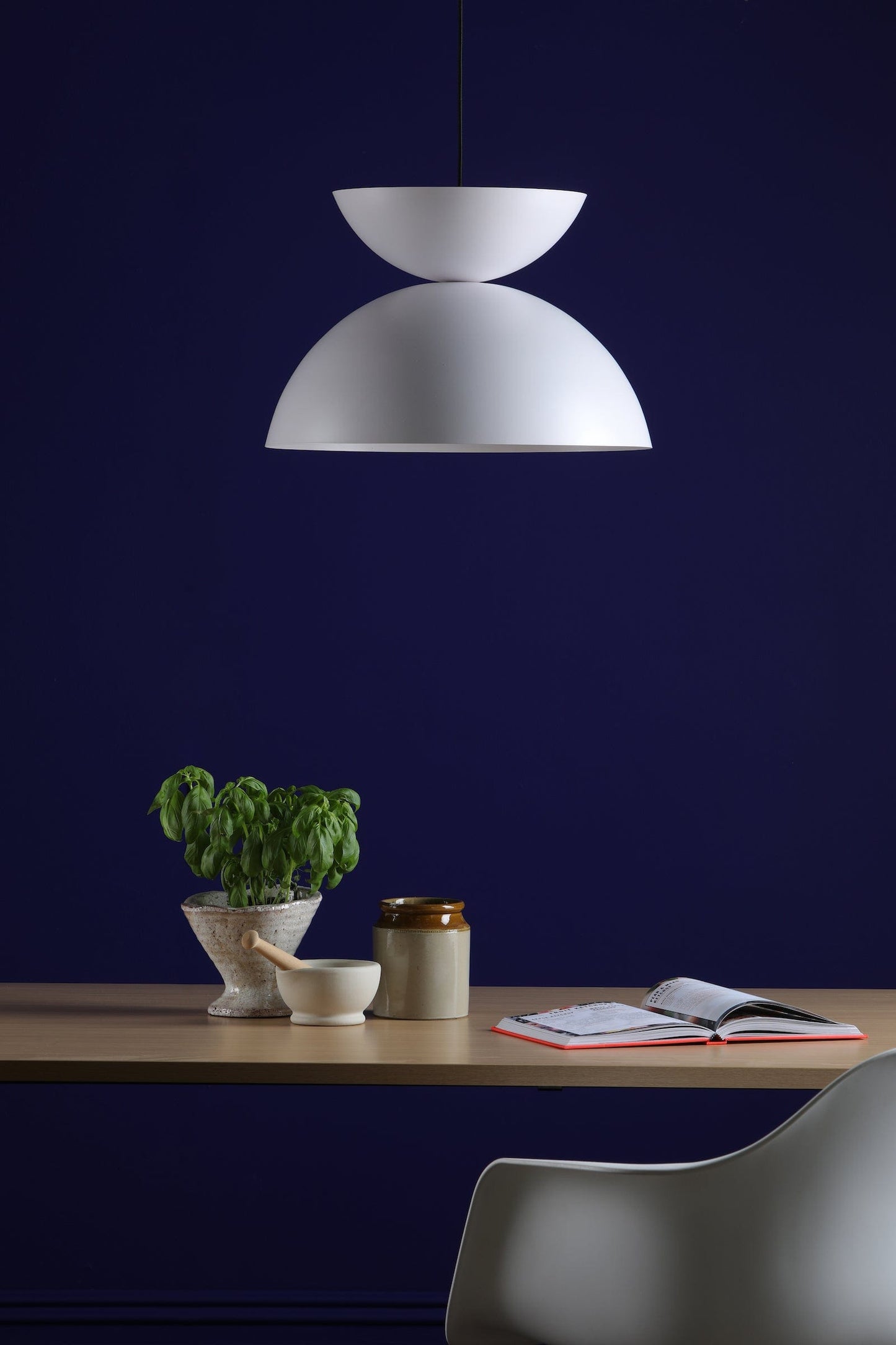 Riga Matt White Pendant