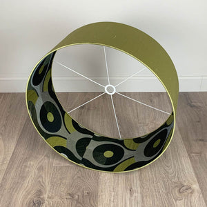 Green Faux Silk Shade with Arte Queen Cobra Gold Wallpaper Lining Lampshade